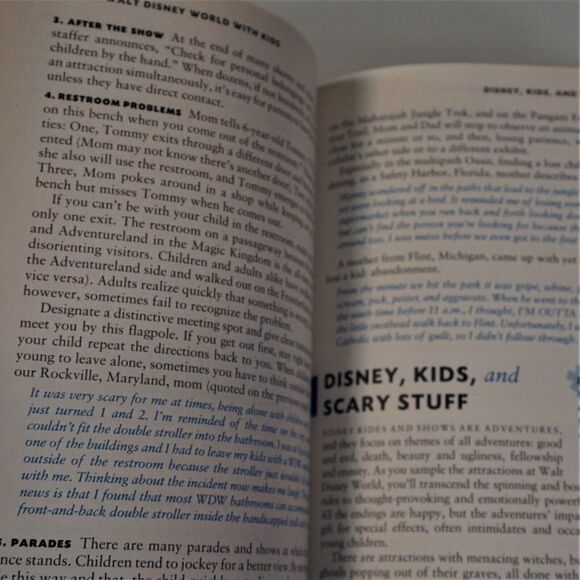 The Unofficial Guide Walt Disney World 2011 By Bob Sehlinger - Picture 6 of 9